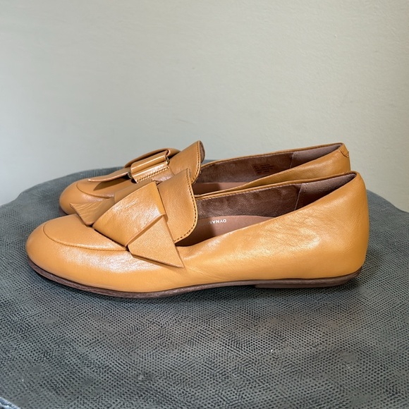 Fitflop ~ LENA Knot Flat Leather Loafers in Mustard size 6 - Picture 3 of 14
